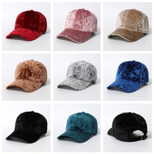 Load image into Gallery viewer, Autumn and Winter New Korean Style Fashion Baseball Cap Solid Color Simple Velvet Soft Hip-Hop Hat Couple Style Hat