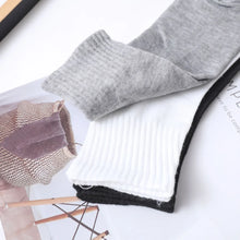Load image into Gallery viewer, 10 Pairs of Men's Mid-Calf Socks Cotton Socks for All Seasons, Solid Color and Versatile